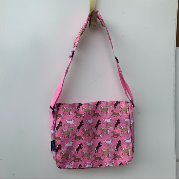 Wildkin pony lap top bag adjustable strap for crossbody. Horse lover pink - Picture 1 of 13